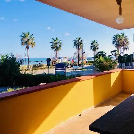 Sea&sun Apartment